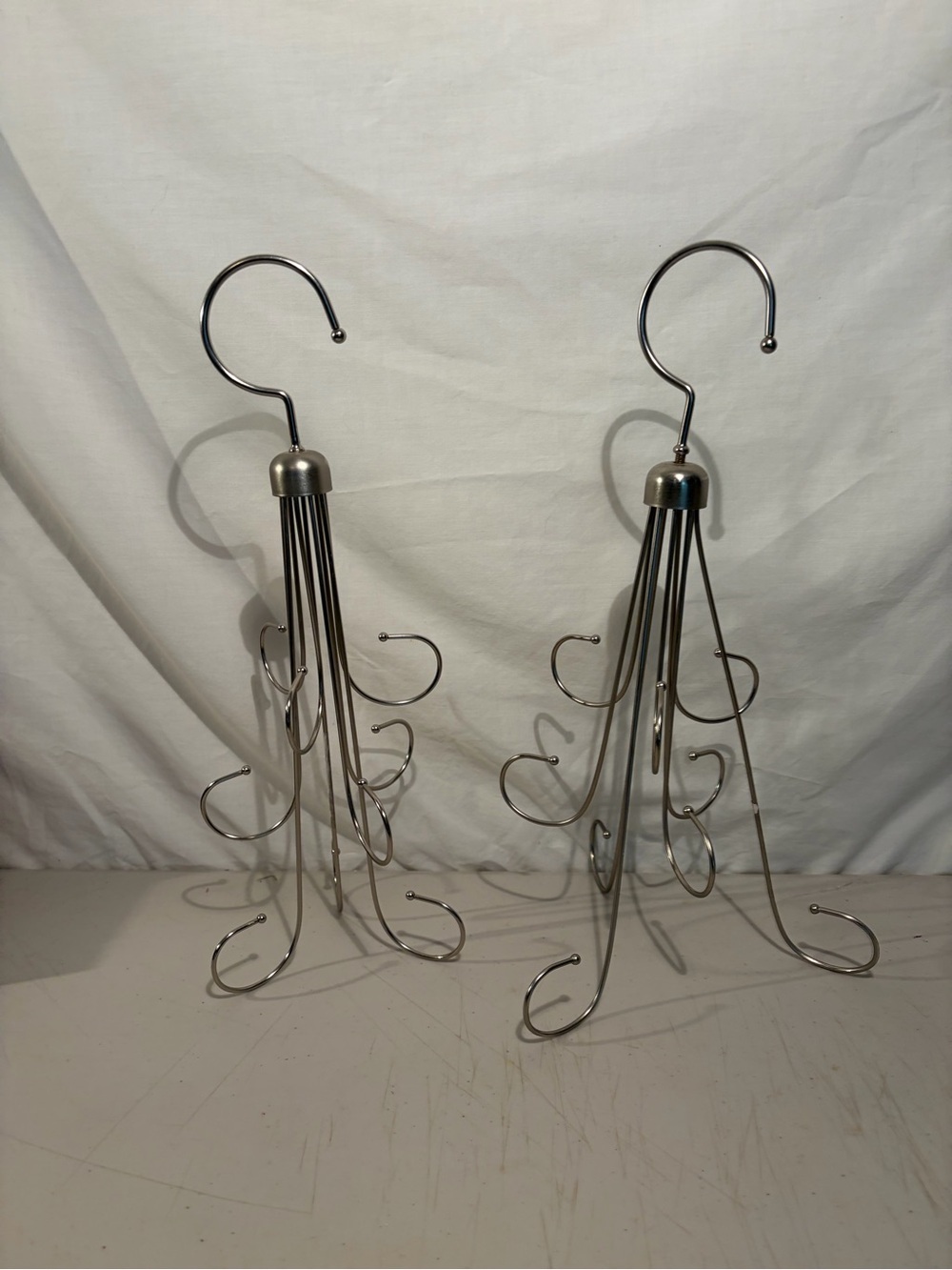 Metal Multi-Hook Hanging belt/Jewelry /clothes Organizer - Silver - Picture 1 of 5